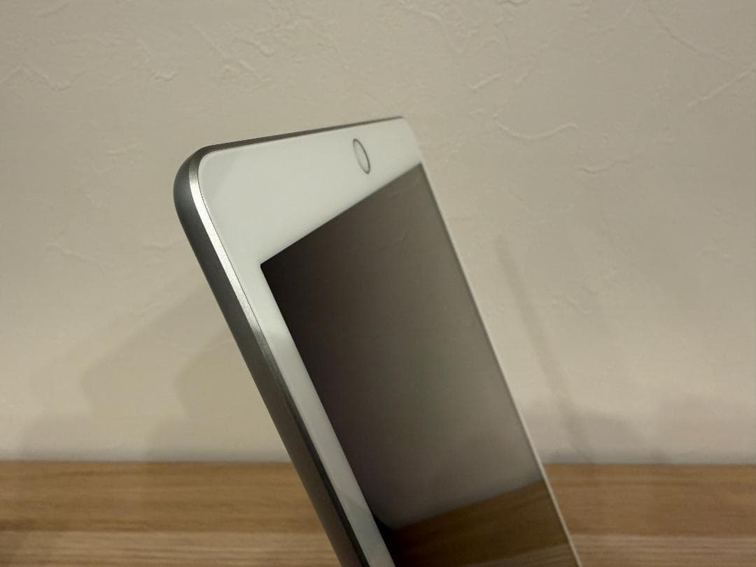 iPad 8世代　32GB 10.2インチ Wi-Fiモデル 本体