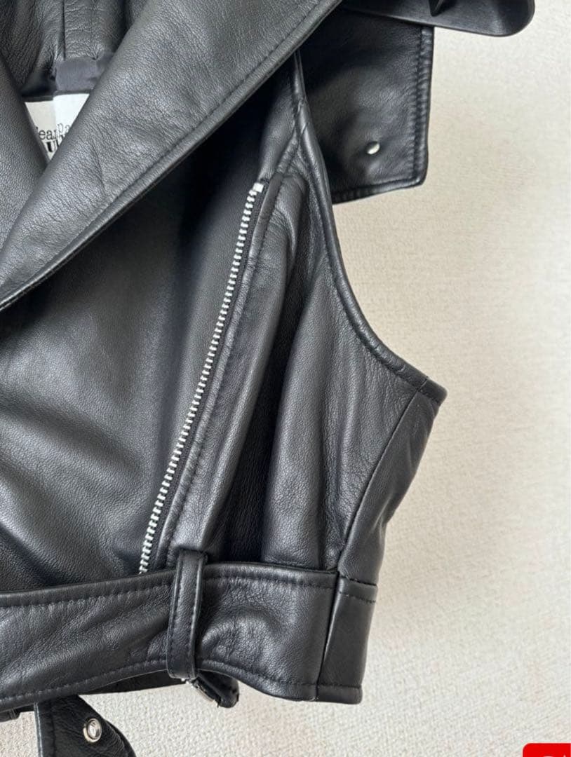 ジャンポールゴルチエレザーベスト