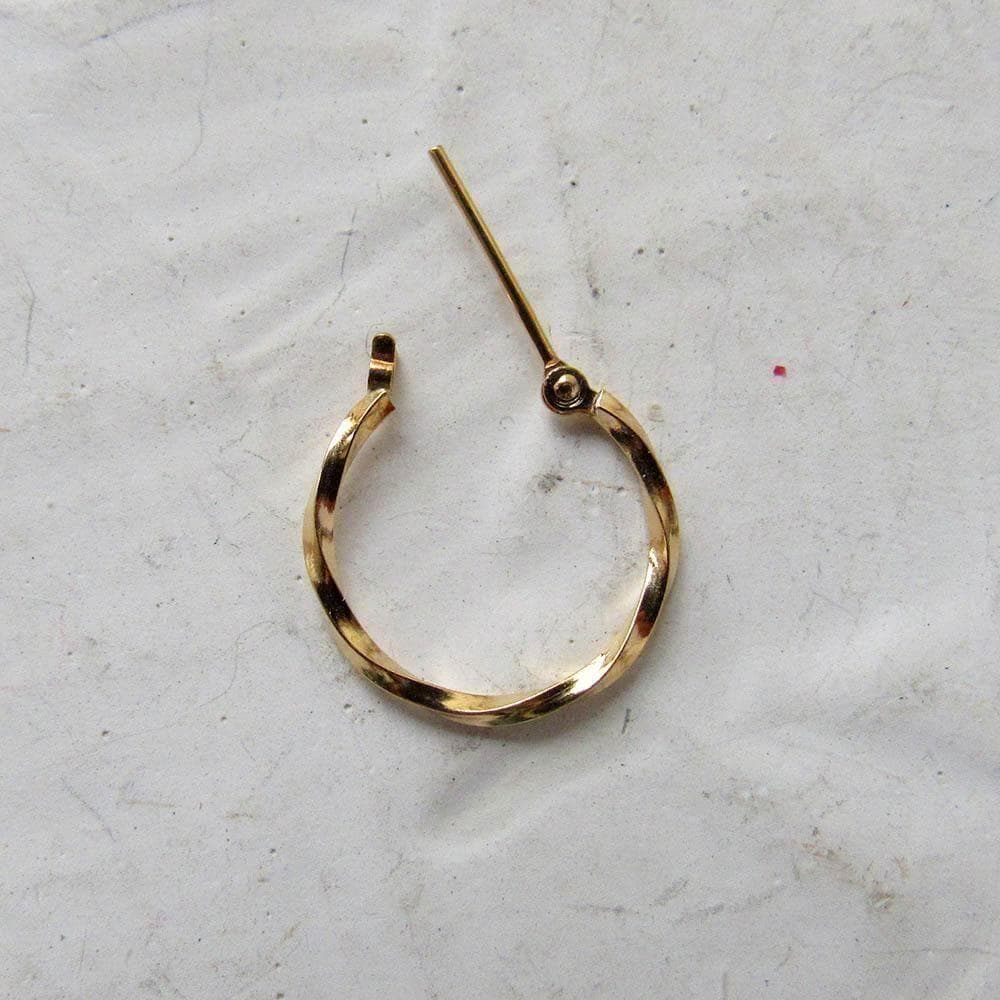 K18 ピアス フープ 18K ツイスト つけっぱなし 片耳 12 12ミリ