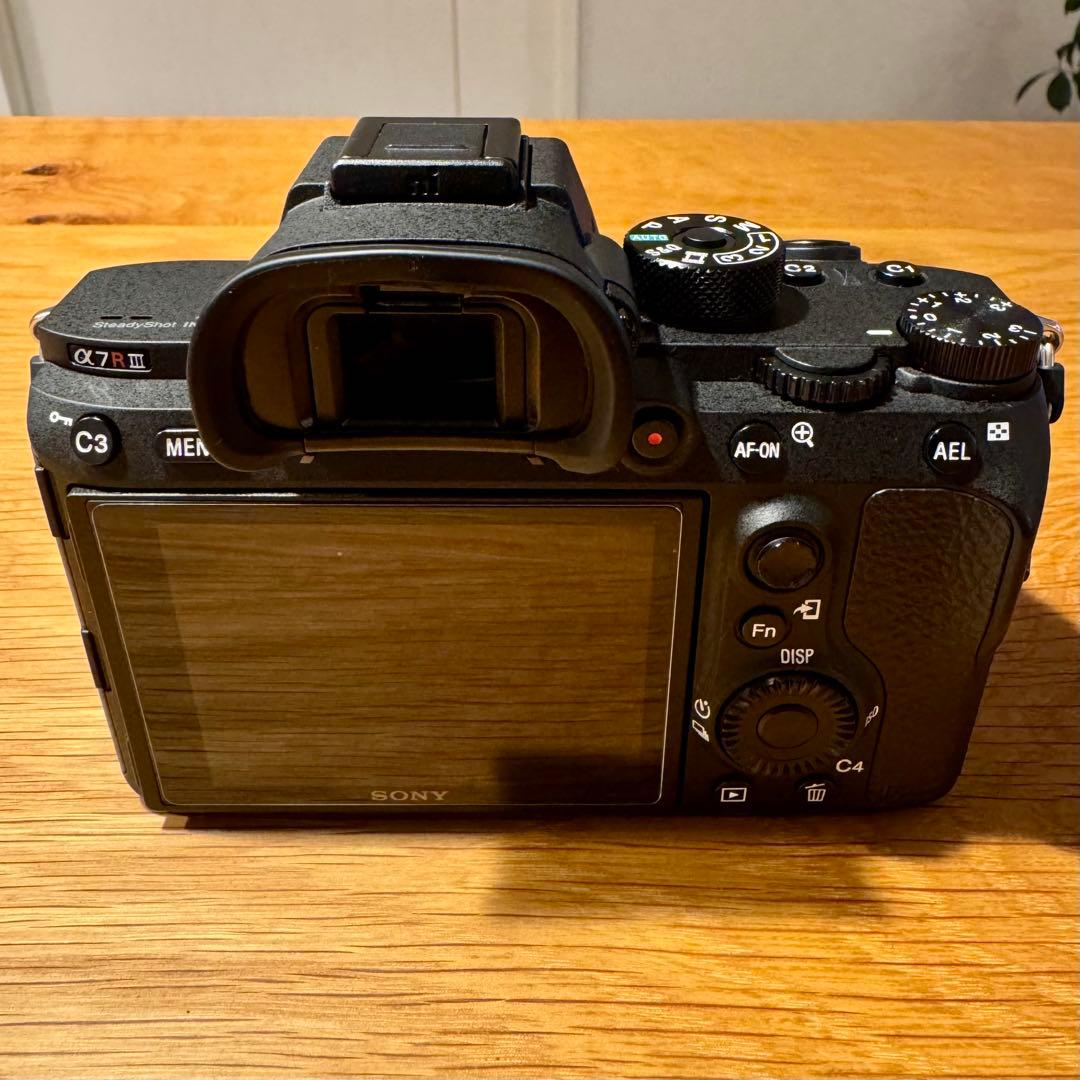 【美品／シャッター数 5,921枚】SONY α7RⅢ ボディILCE-7RM3