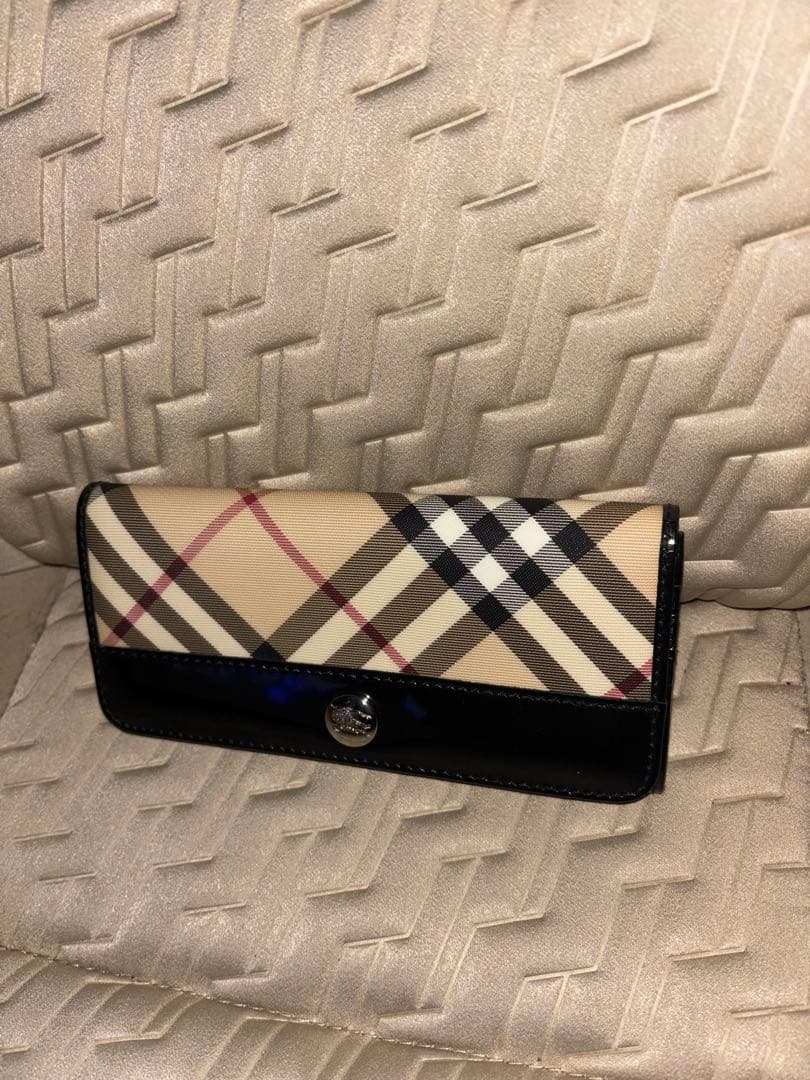 Burberry バーバリー　長財布　ノバチェック柄