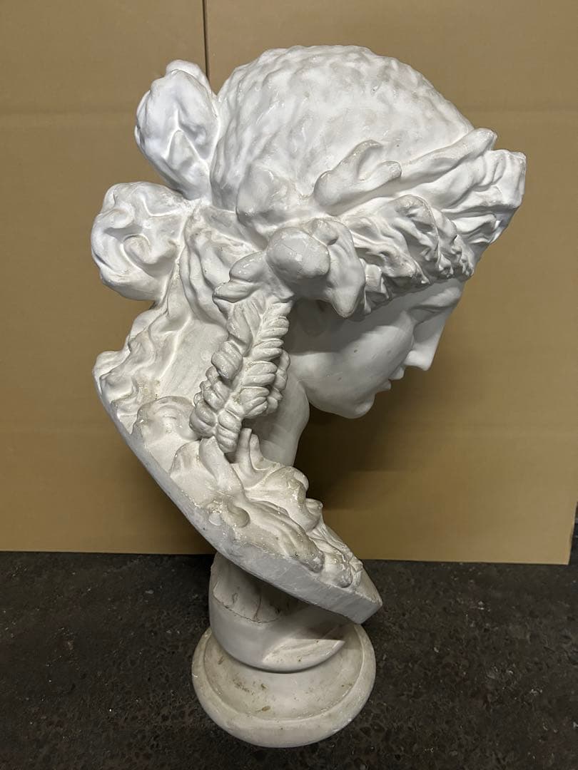 石膏像 アリアス 女神像 胸像 アリアス胸像 美大