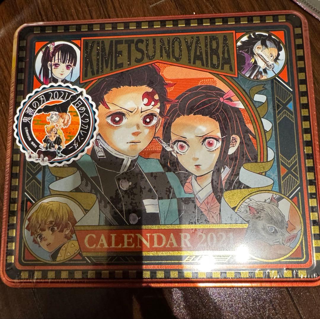 【新品】鬼滅の刃　コミックカレンダー2021　特製缶入り 日めくりカレンダー