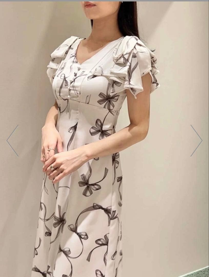 Sustainableリボンプリントワンピース　0サイズ　ピンクベージュ