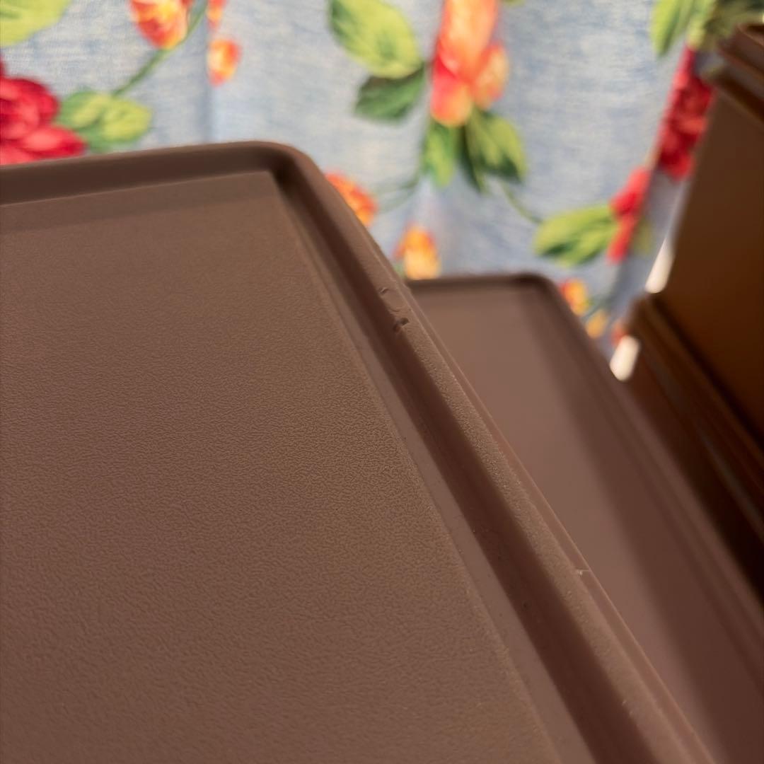 ヴィンテージ タッパーウェア ライトブラウン ライトピンク 4個セット