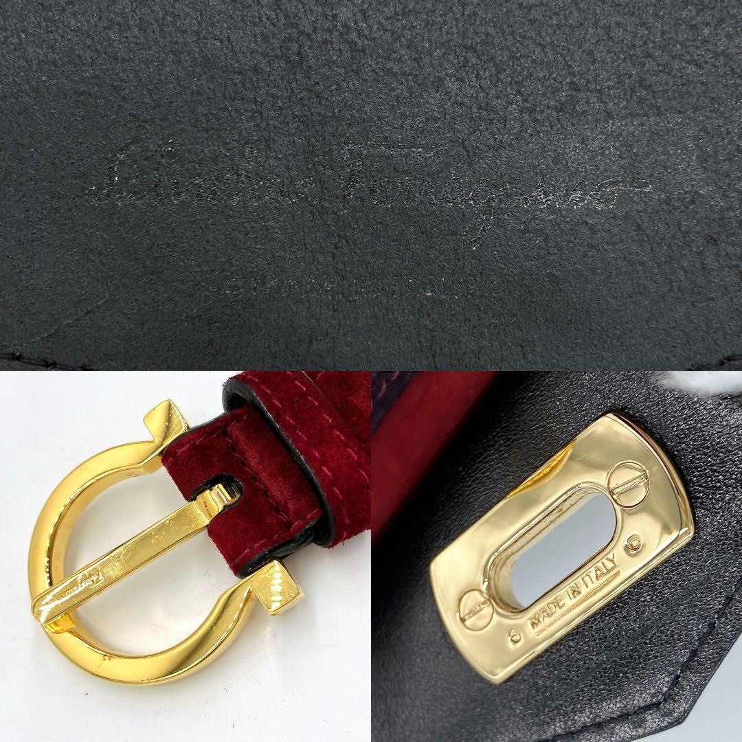 希少【Salvatore Ferragamo】ボディバッグ　ガンチーニ金具