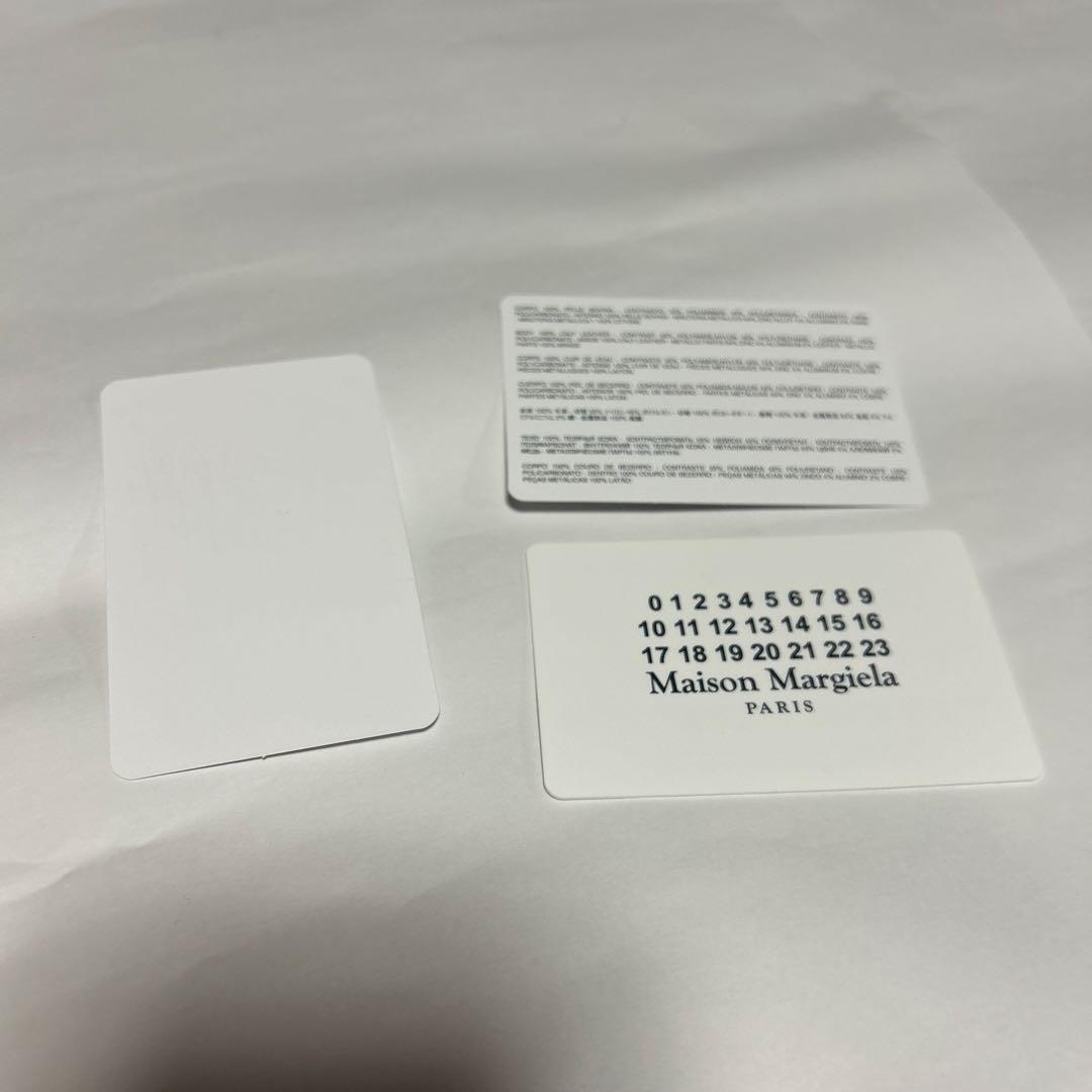 Margiela ★ ラウンドジップ式ポケットiPhone14 PROカバー