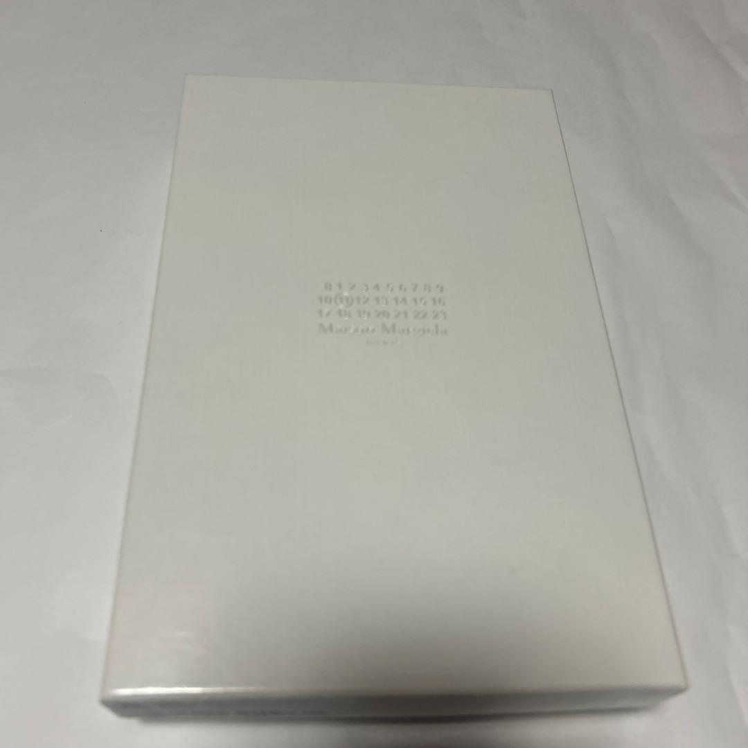 Margiela ★ ラウンドジップ式ポケットiPhone14 PROカバー