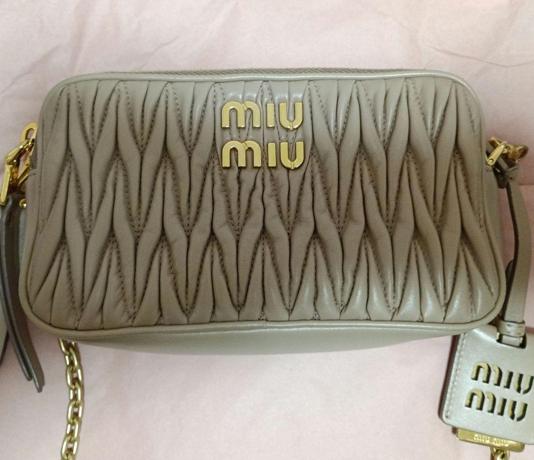 ♡MIU MIU マトラッセ・ナッパレザー・ミニバッグ