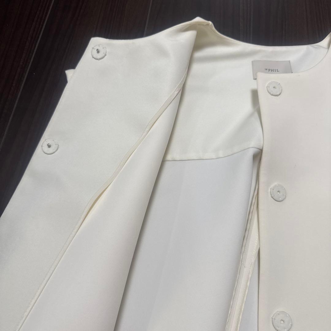 バムLE PHIL ホワイト ノースリーブ ベスト