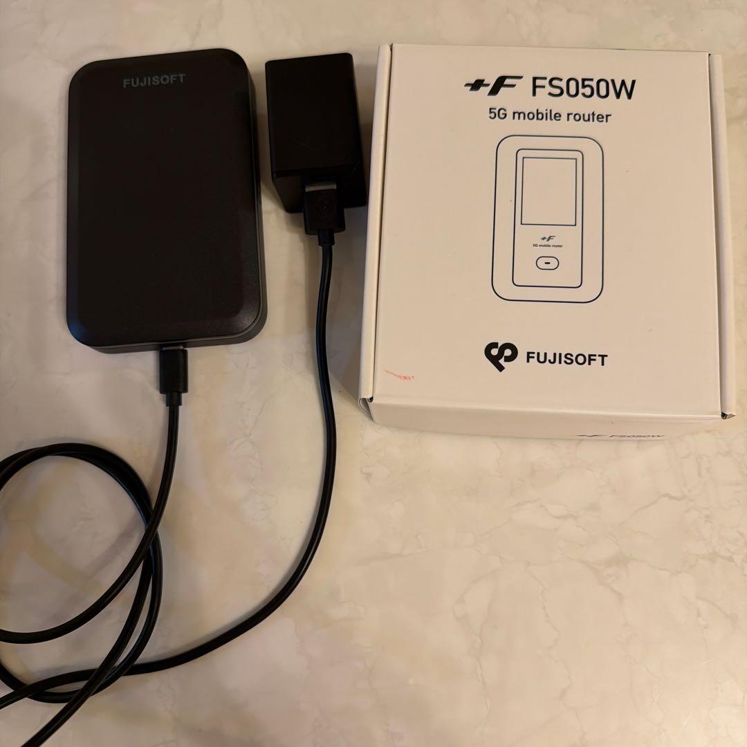 5G モバイルルーター FUJISOFT FS050W 箱 説明書付き