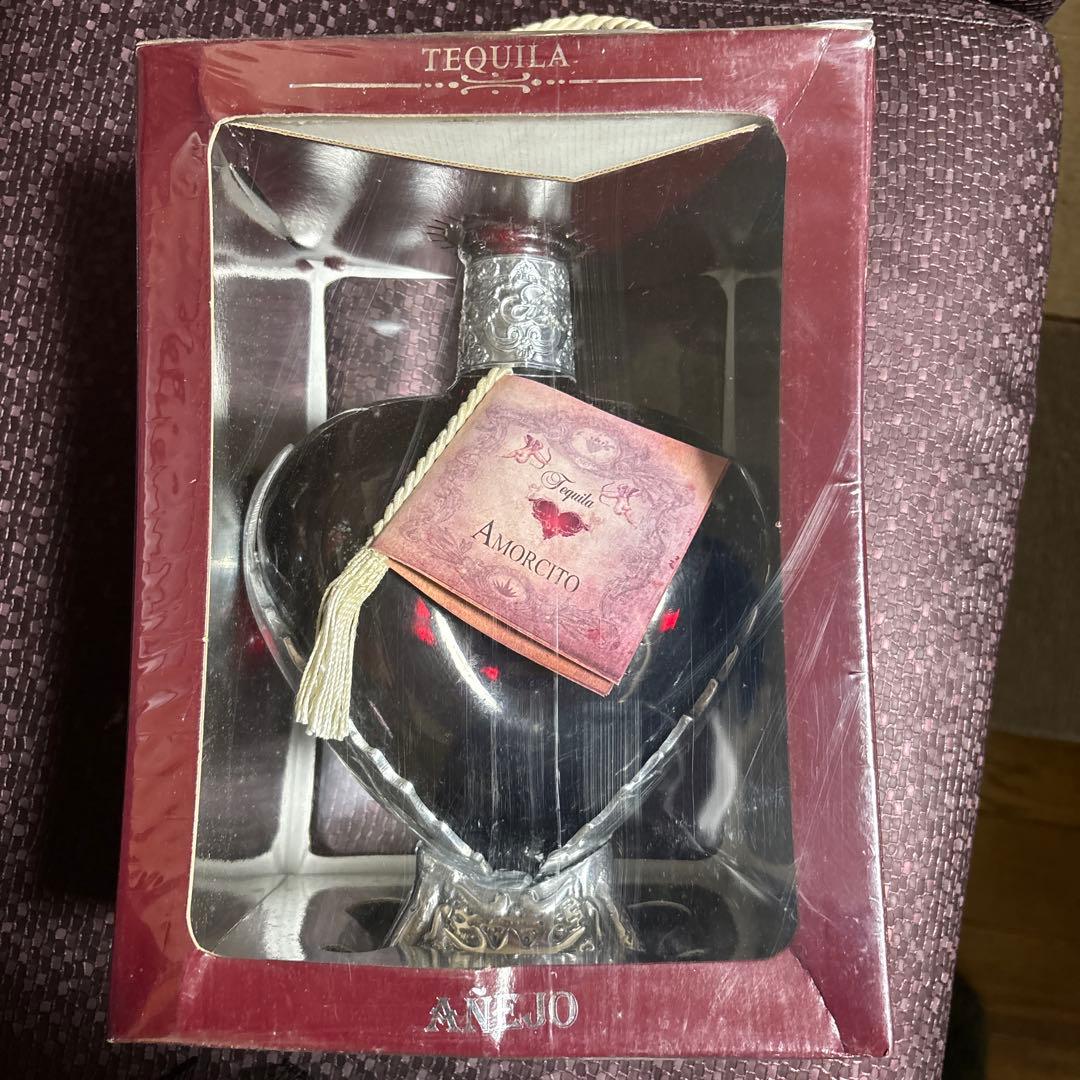 未開封テキーラAmorcito Tequila ハート型ボトル750ml値下げ❌