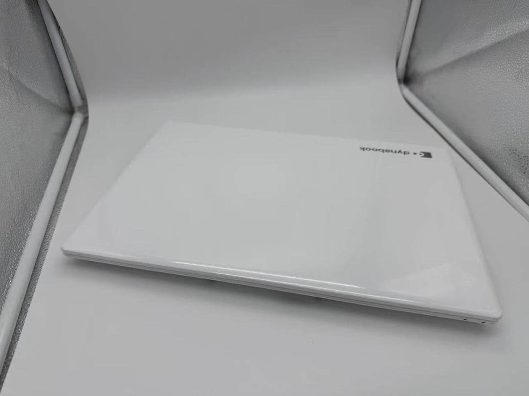 未使用品近い Dynabook 第八世代 i7 SSD+HDD Office付き