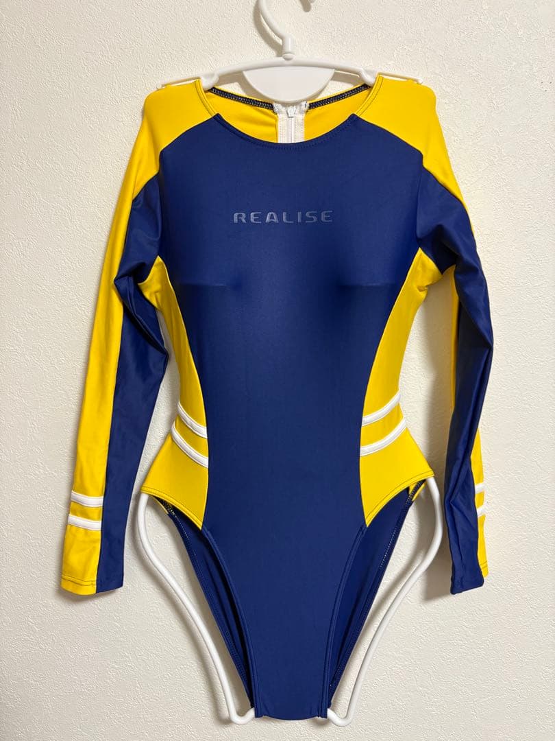 美品 リアライズ パイロットスイムスーツ競泳水着N-151 IK