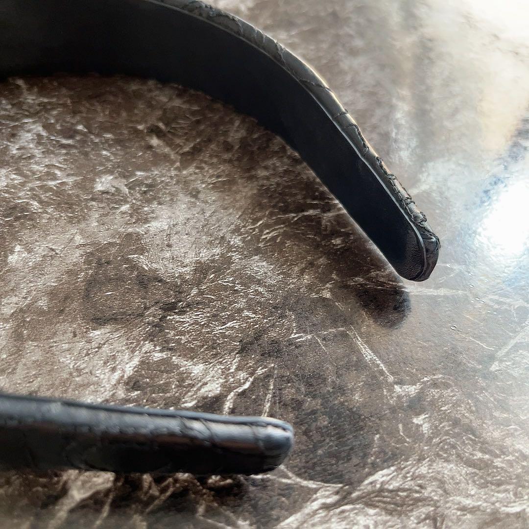 【希少】Ferragamo レザー カチューシャ ゴールド金具付