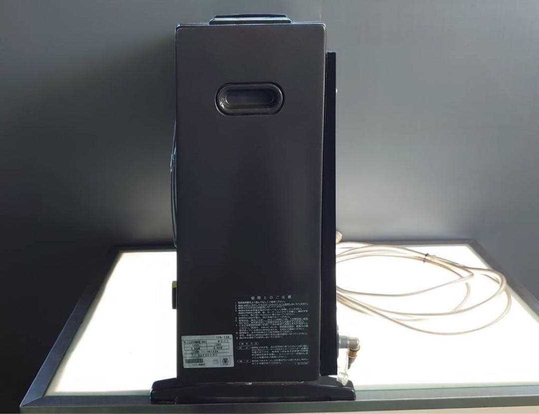 リンナイ㈱ CERAMIC HEATER5000 ガス赤外線ストーブ（中古品）