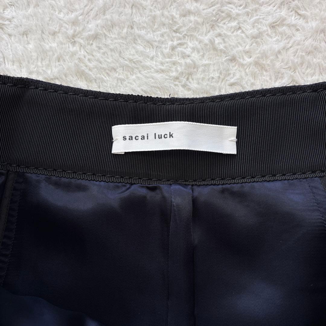 美品　sacai luck サカイラック　メルトンショートパンツ　ネイビー