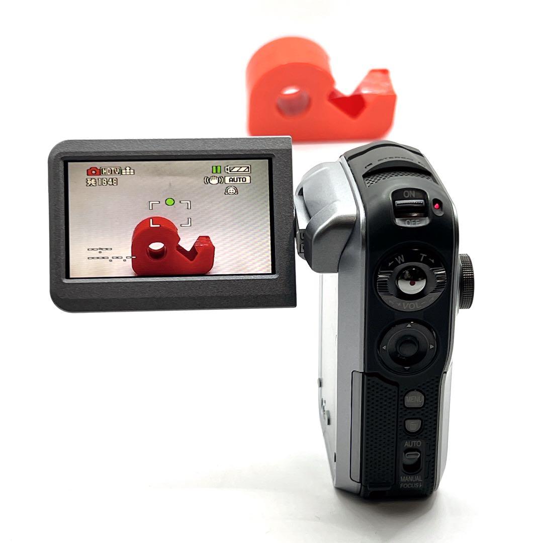 【未使用品】 Panasonic SDR-S200 シルバー　ビデオカメラ