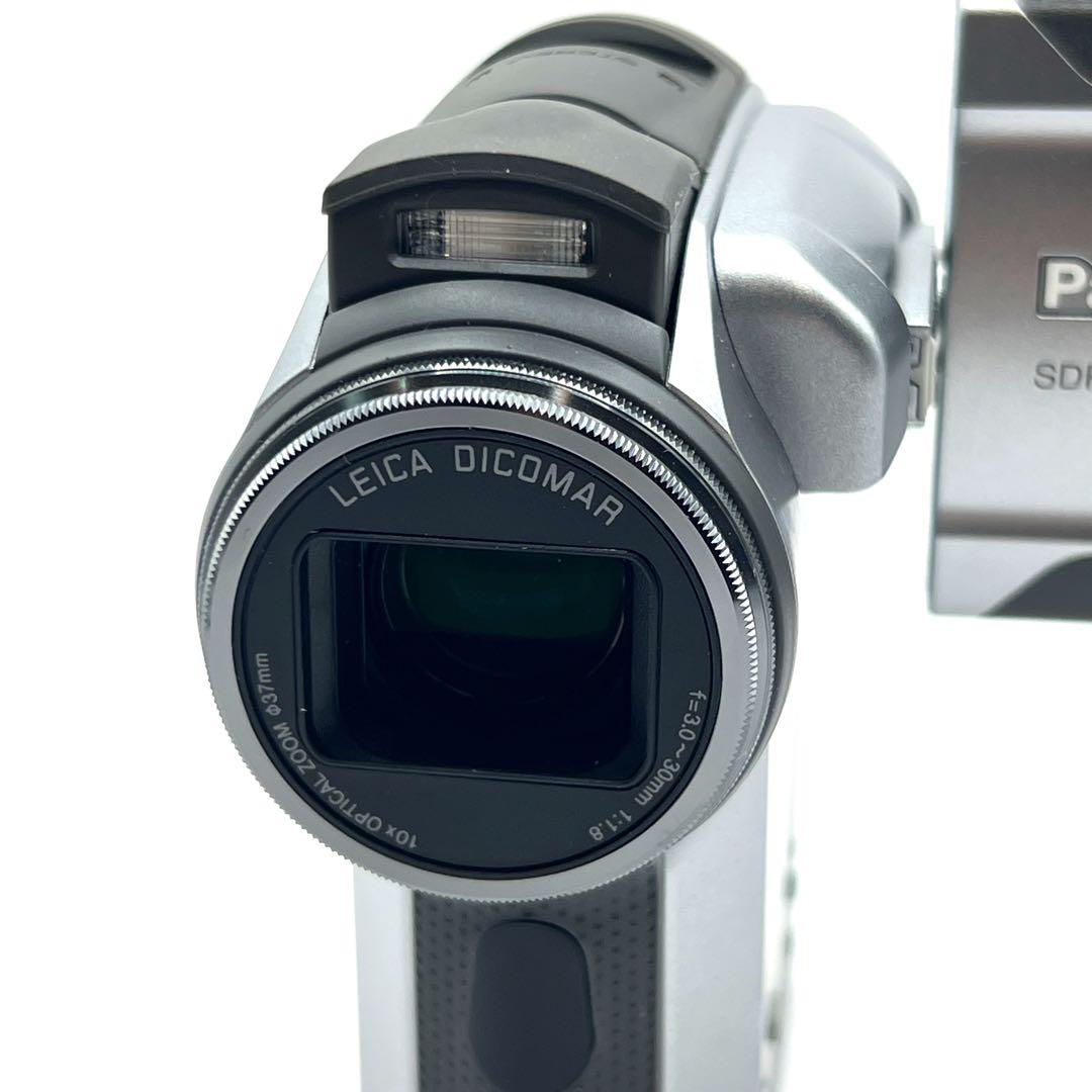 【未使用品】 Panasonic SDR-S200 シルバー　ビデオカメラ