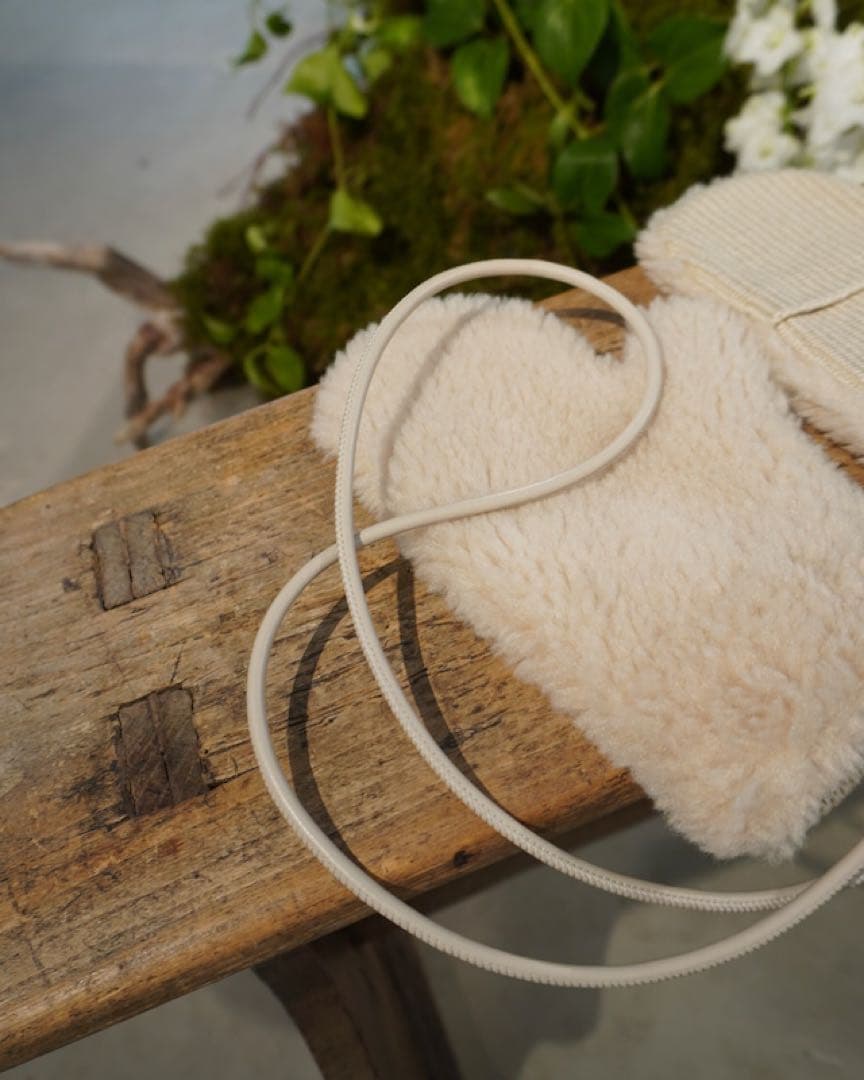 【新品】HYEON ted glove / beige