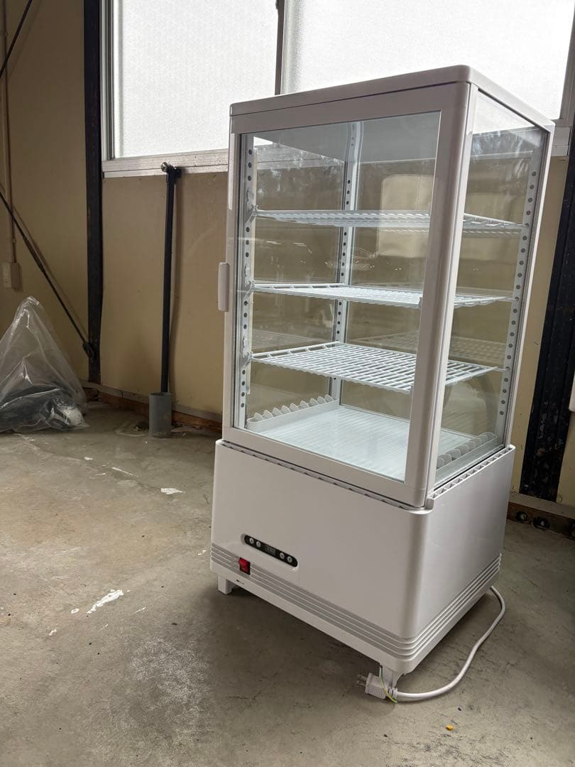 4面ガラス冷蔵ショーケース70L／業務用 ノンフロン 結露防止機能