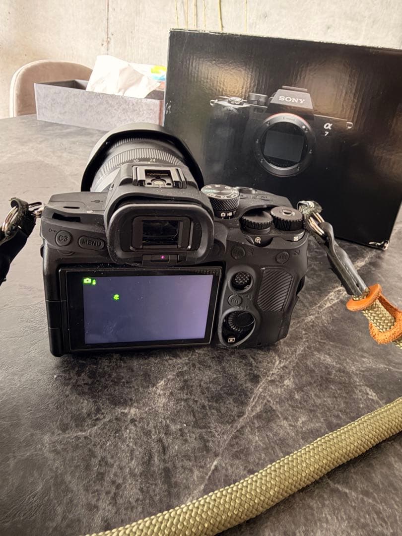 ゆ*様 SONY α7IV＋24-105mm F4G OSS 元箱/1TB付