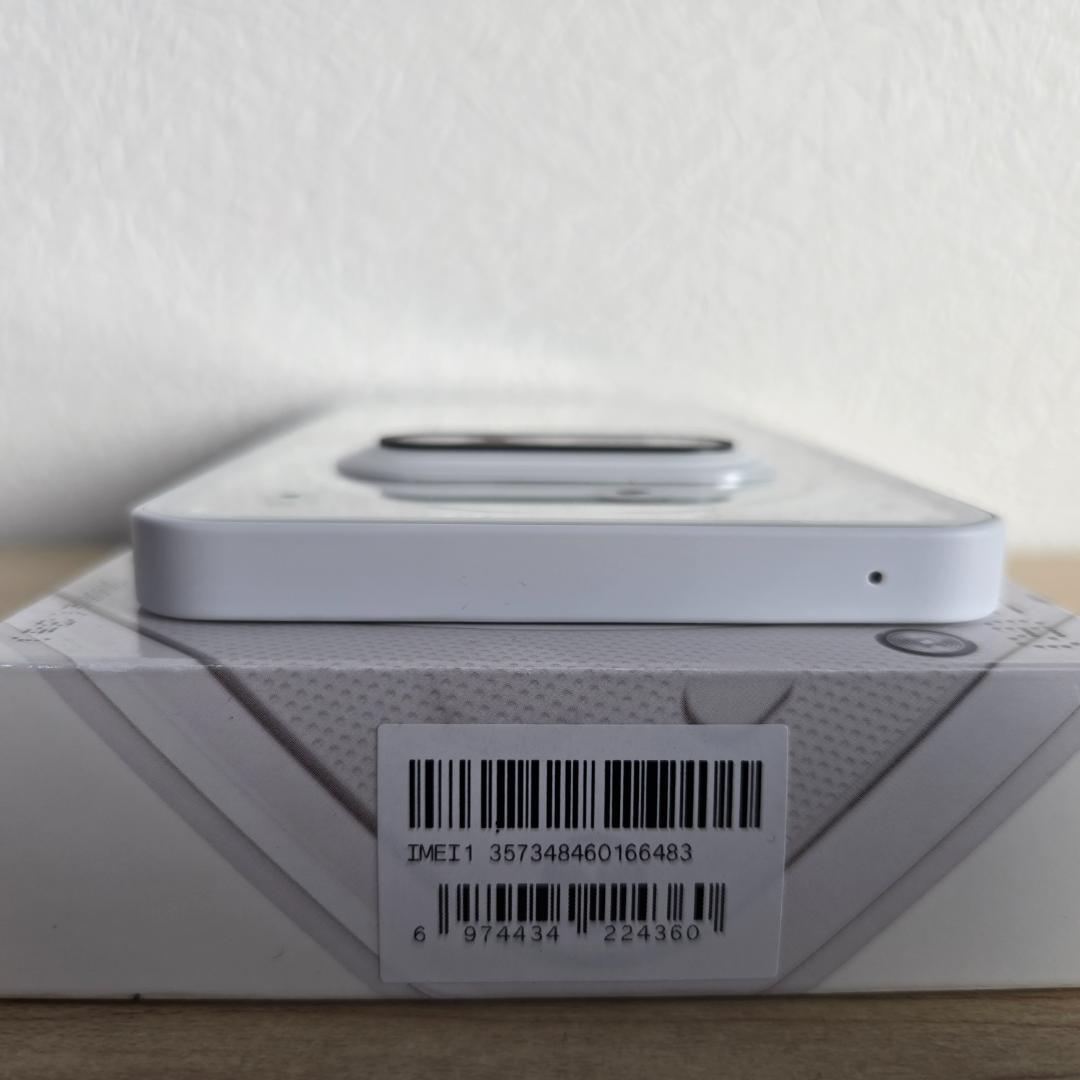 【ほぼ新品】Nothing Phone(3a) 128GB