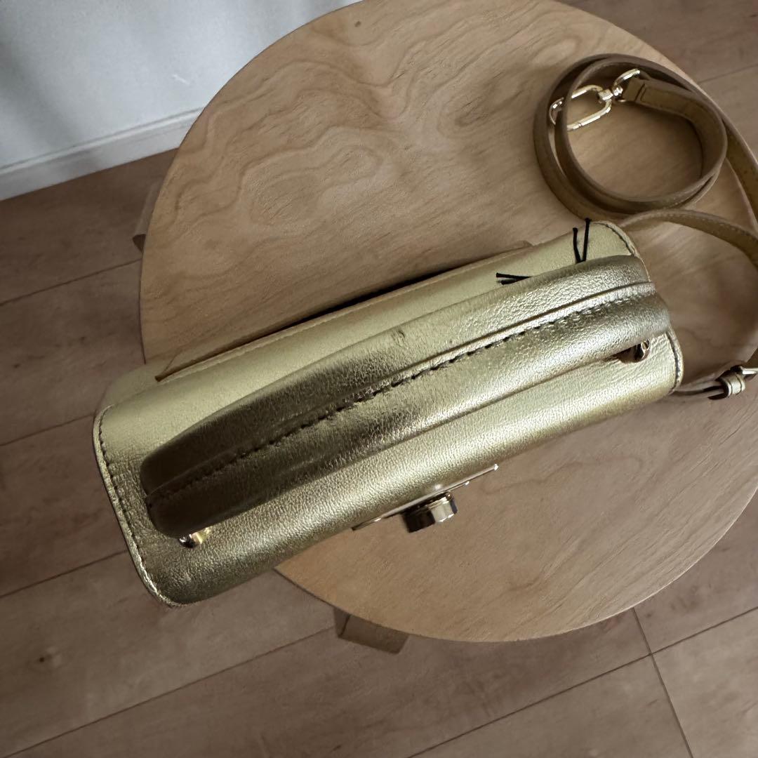 新品■フルラFURLA■トップハンドルバッグ■ゴールド