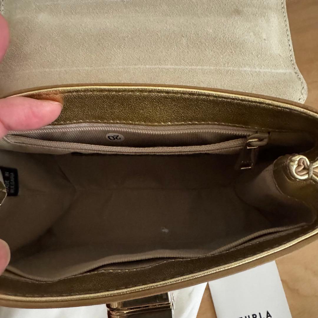 新品■フルラFURLA■トップハンドルバッグ■ゴールド