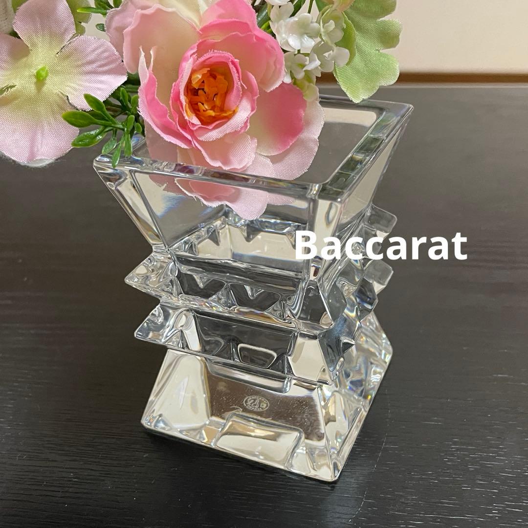Baccaratコロンビーヌ　フラワーベース　　花瓶　美品