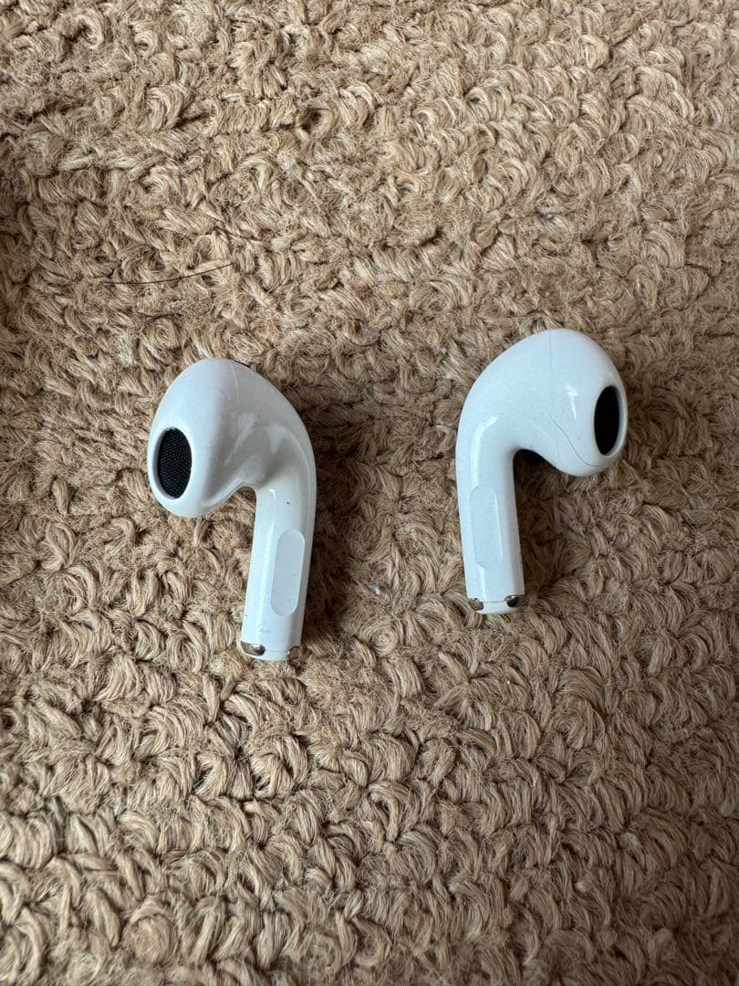 美品　Apple AirPods 第3世代