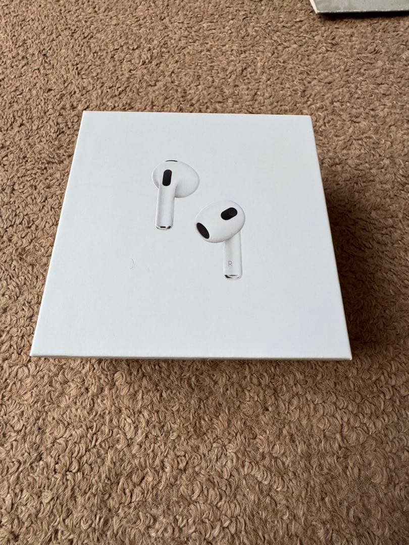 美品　Apple AirPods 第3世代