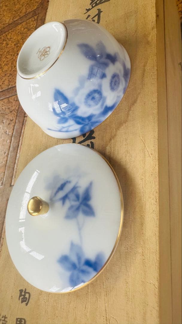 大倉陶園　蓋付煎茶碗　ブルーローズフラワー　未使用