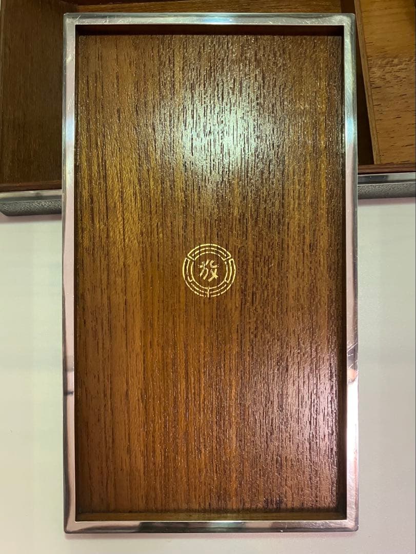 純銀宮本製 小物入れ 文箱 三桃の柄 306g