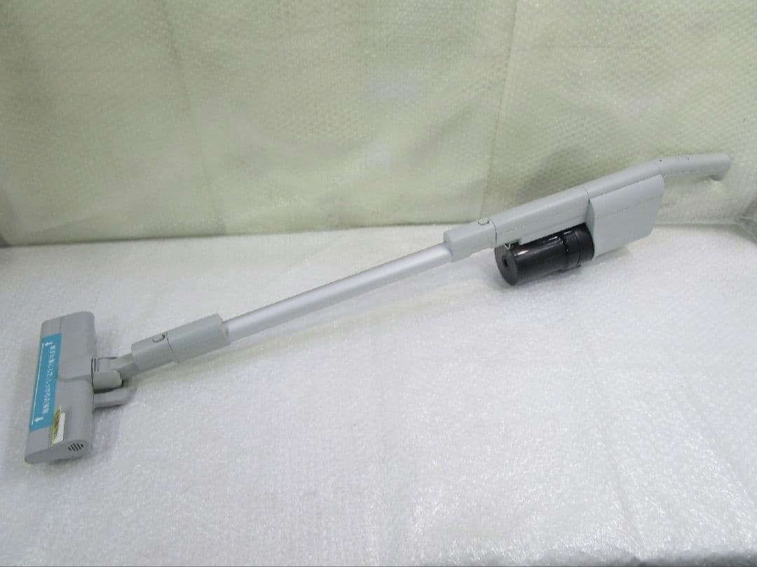 ほぼ未使用 Panasonicコードレスクリーナー 掃除機 MC-SB34J-G