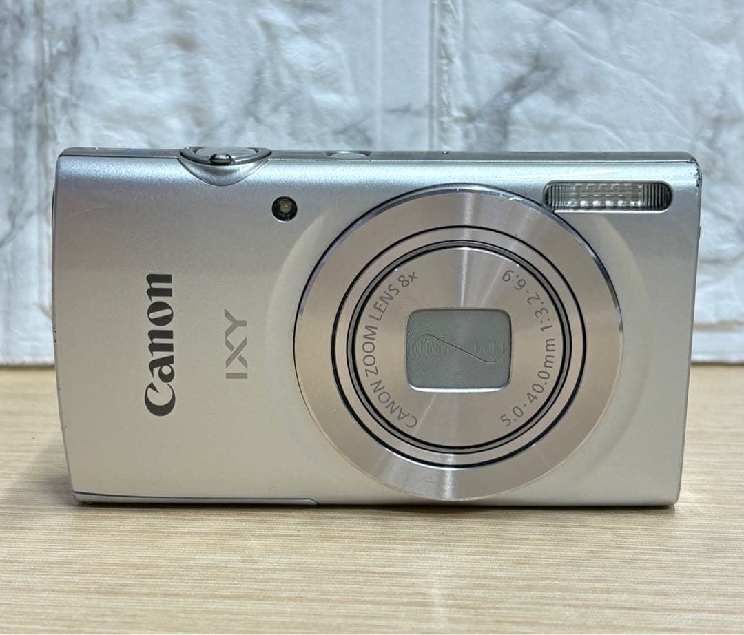 Canon キヤノン　IXY 180 PC2275 デジカメ　シルバー
