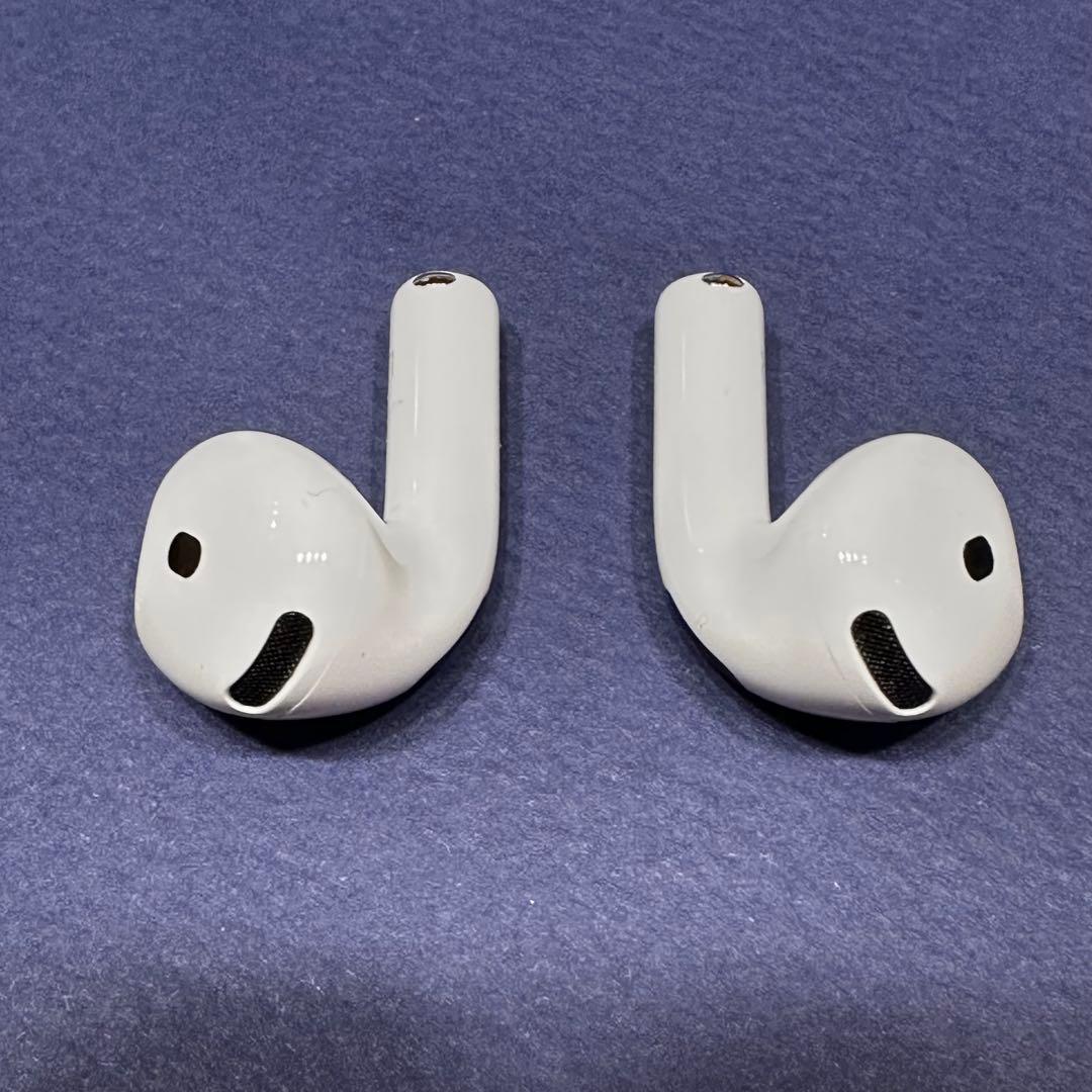 AirPods4 : アクティブノイズキャンセリング搭載モデル