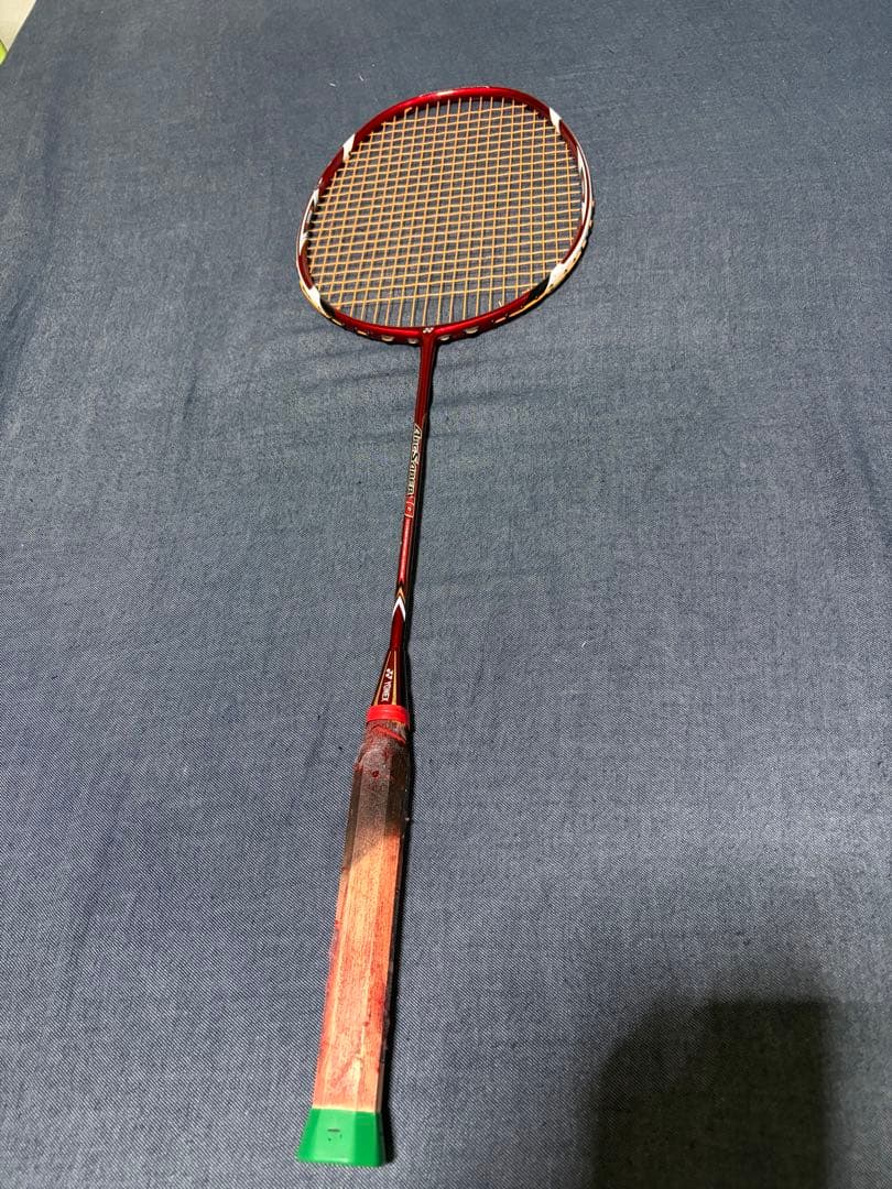 ヨネックスバドミントンラケット　アークセイバー10 3ug5 送料込み