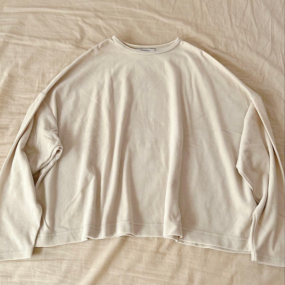 MOND ベロアプルオーバー