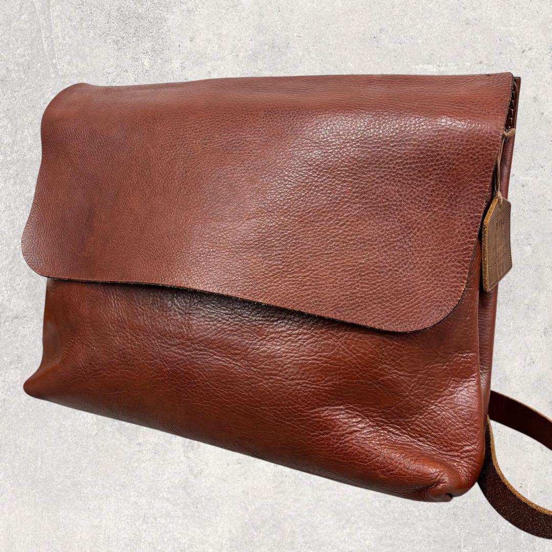 HERZ ヘルツ 半かぶせ ショルダーバッグ M ブラウン 本革 斜め掛け