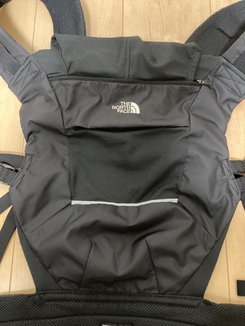 ノースフェイス ベビーコンパクトキャリア 抱っこひも NMB82150 黒 中古