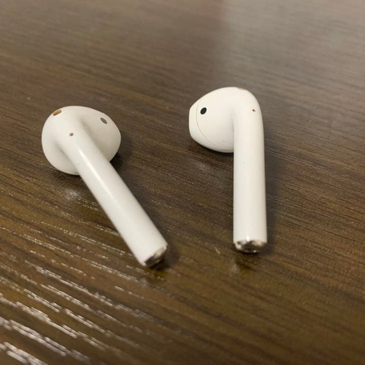 AirPods第一世代（左右イヤホン/正規品)