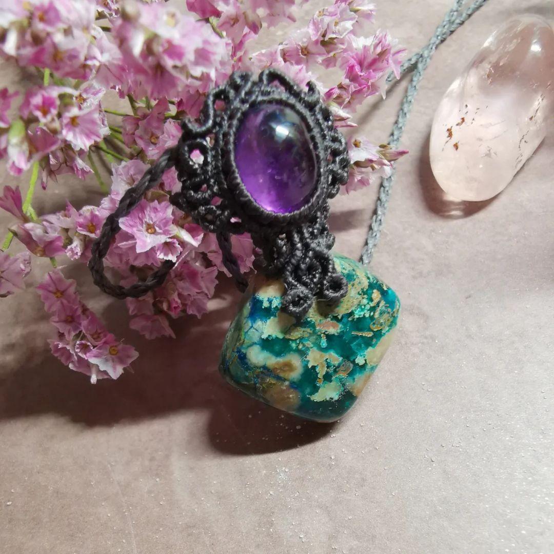 アメジストとシャッタカイトのマクラメネックレス