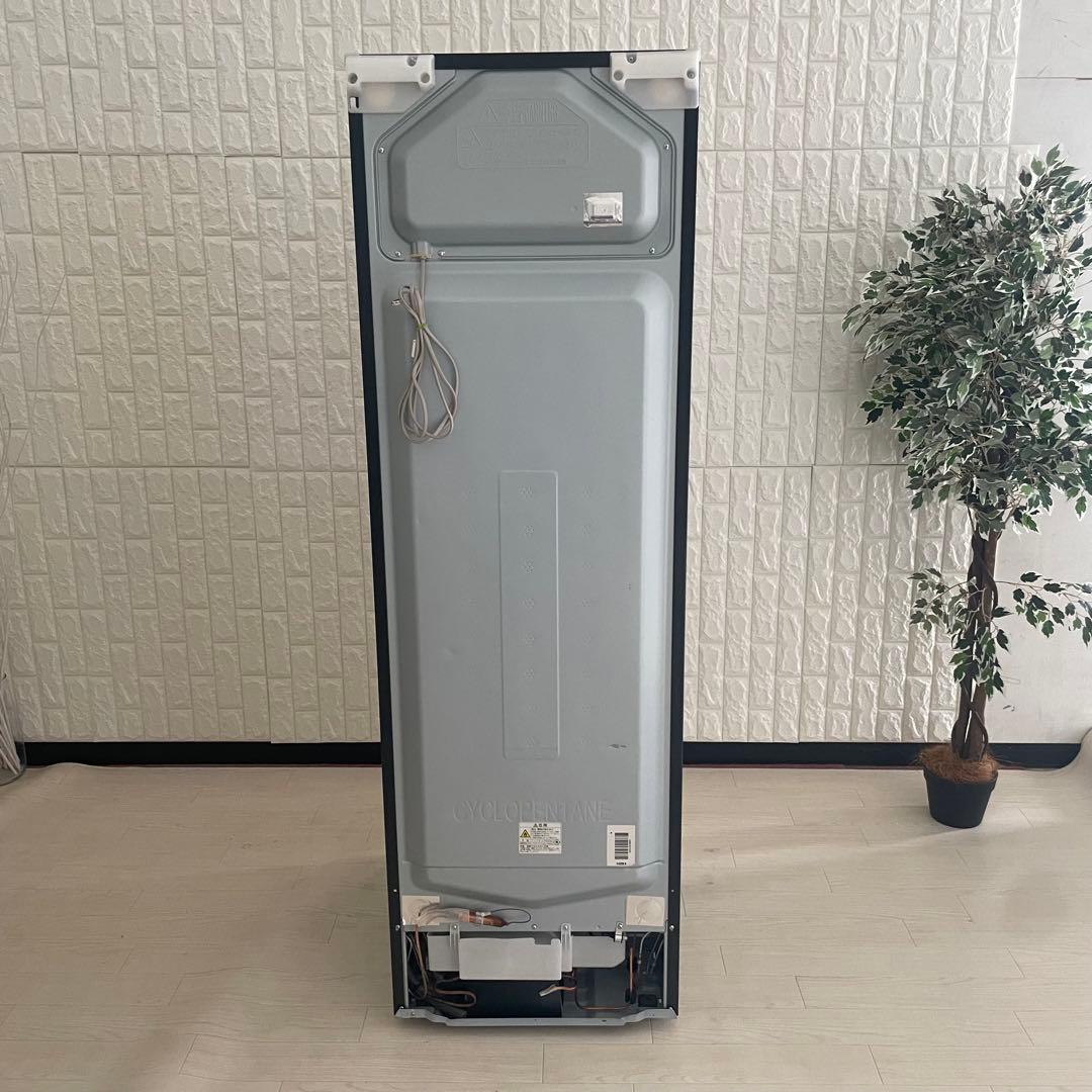 都内23区送料無料✨HITACHI✨冷蔵庫 R-V32SV (N) 2023年製