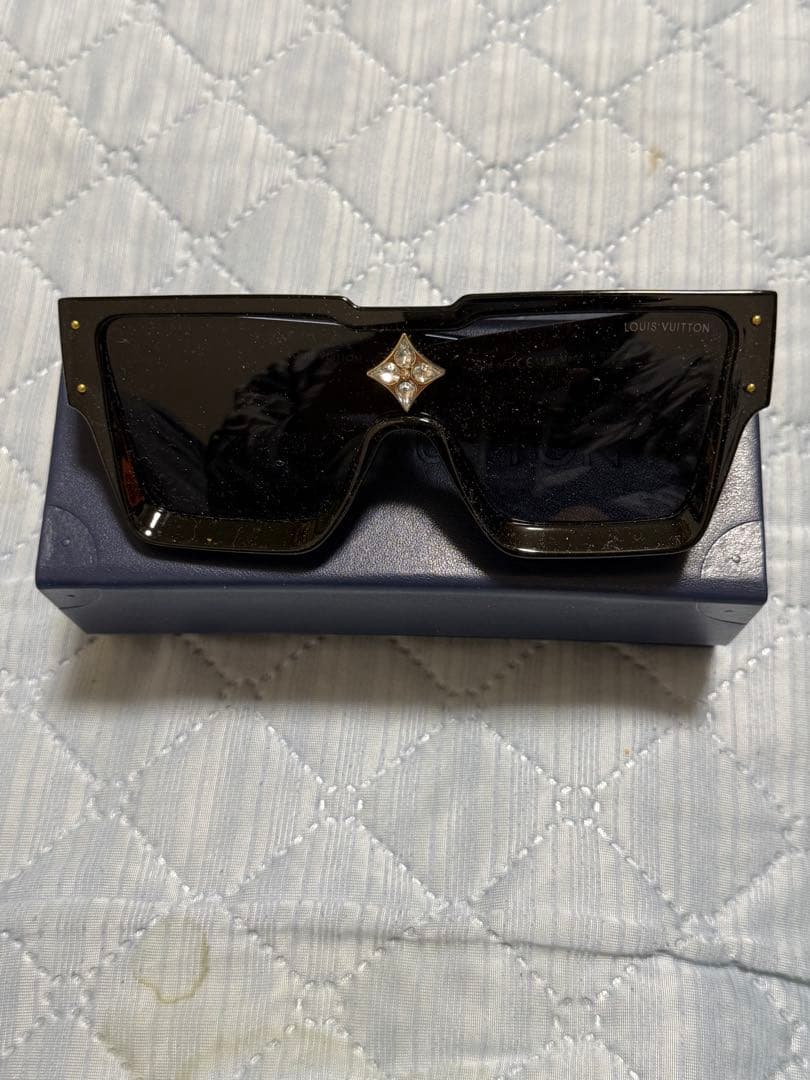 ルイヴィトン　サイクロン　サングラス　早い者勝ち