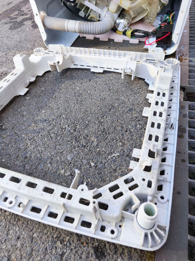 関東限 条件で無料配 ピンク洗濯機 18年 ピンク 洗濯機 分解清掃済 家電