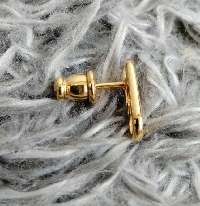 【美品】FENDI ピアス オーロック メッキ ゴールド 片耳