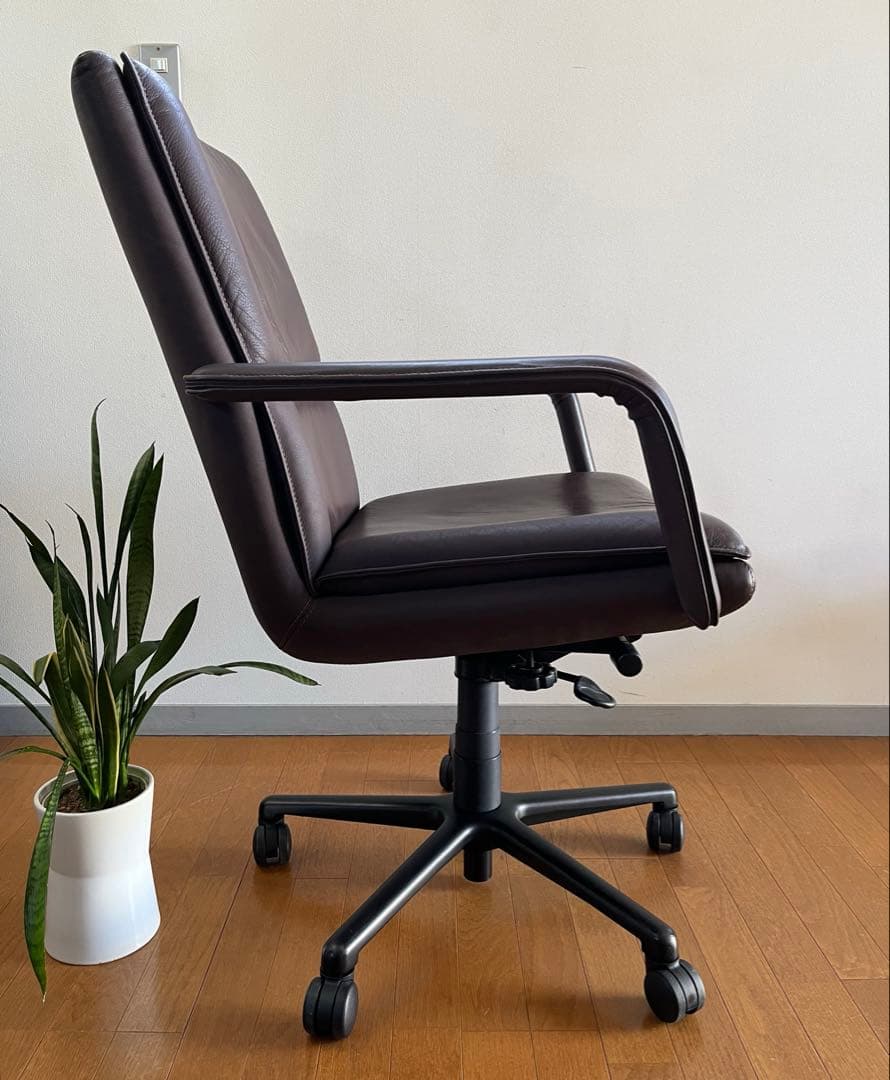 KEILHAUER キールハワー　エリート　本革張り　47.8万　ミッドバック