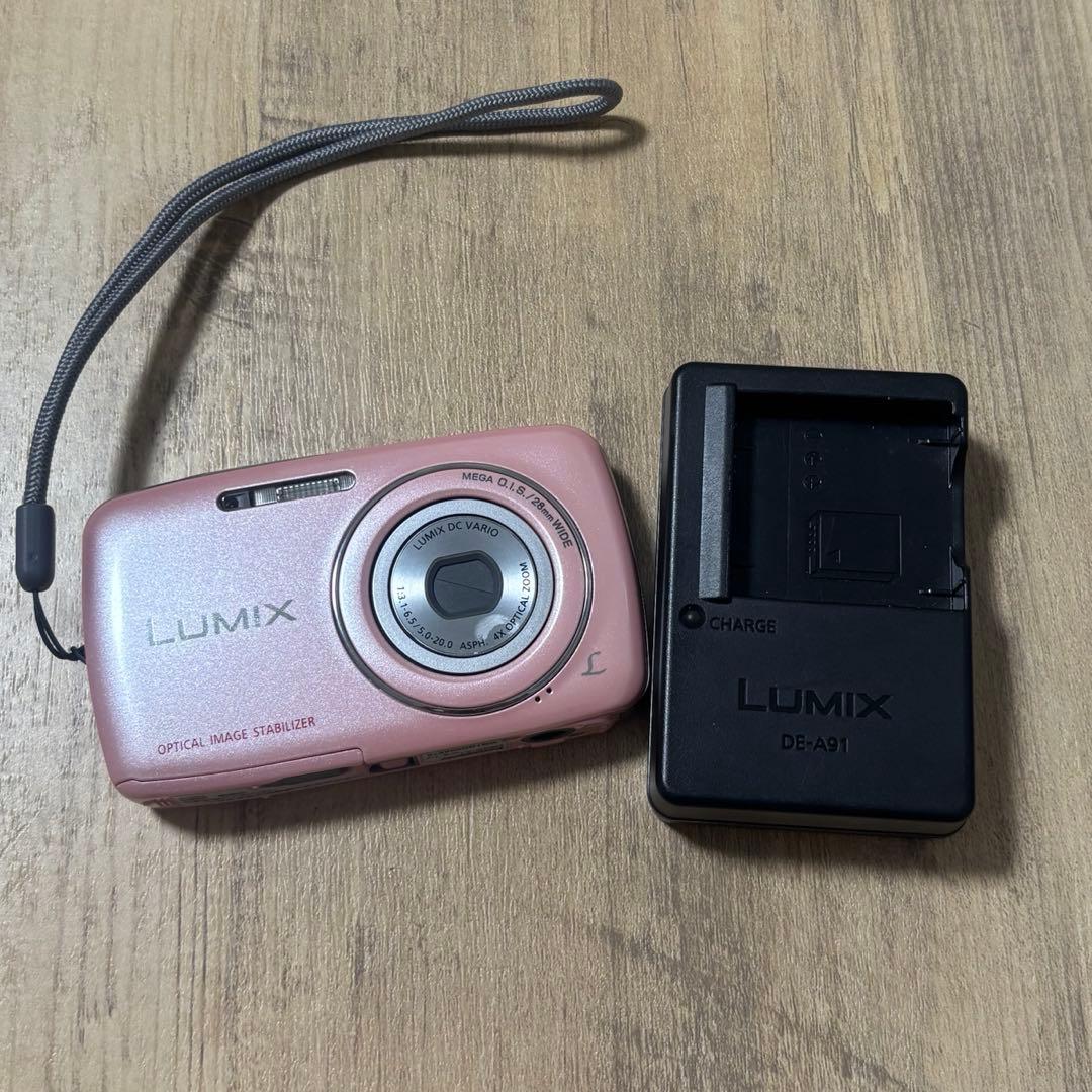 Panasonic LUMIX DMC-S1 ピンク