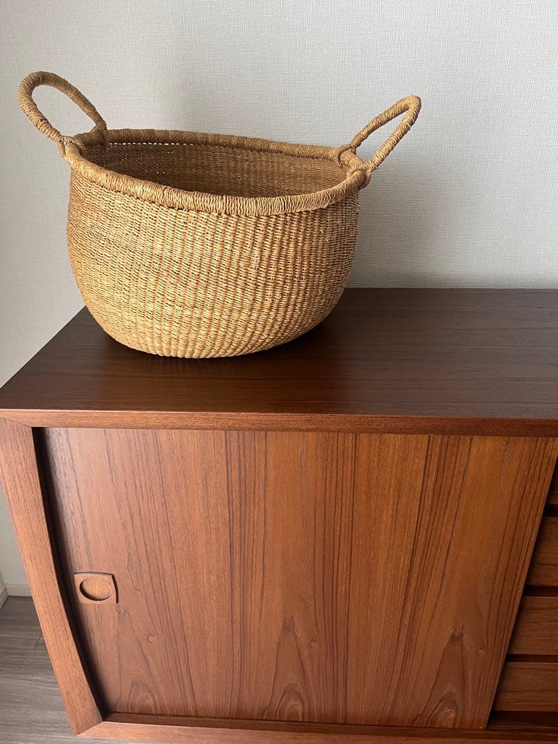 ✴️美品✴️アフリカ 手編み ラフィアかご 大型収納　バスケット　カゴアミドリ購入